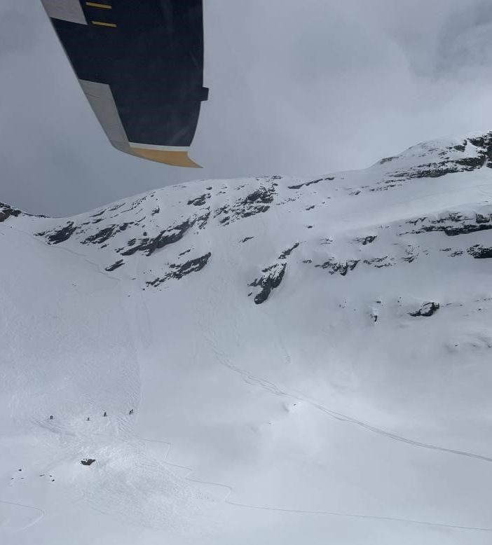 Recuperata illesa sciatrice italiana travolta da valanga sopra Cervinia