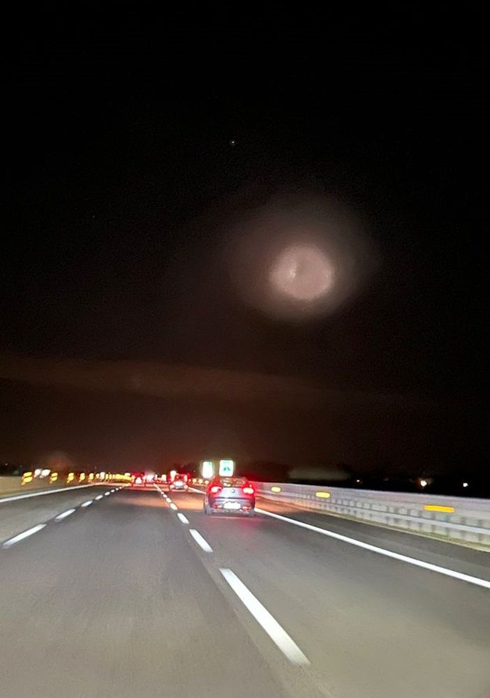Immagine dell'alone luminoso ieri sera alle 19,21 (credit Nicolas Viérin)