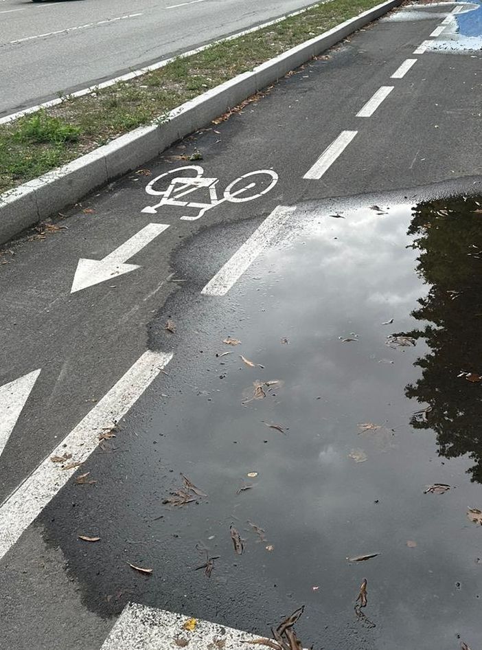 Aosta, quelle pozze d'acqua che tra pochi mesi saranno pericoloso ghiaccio