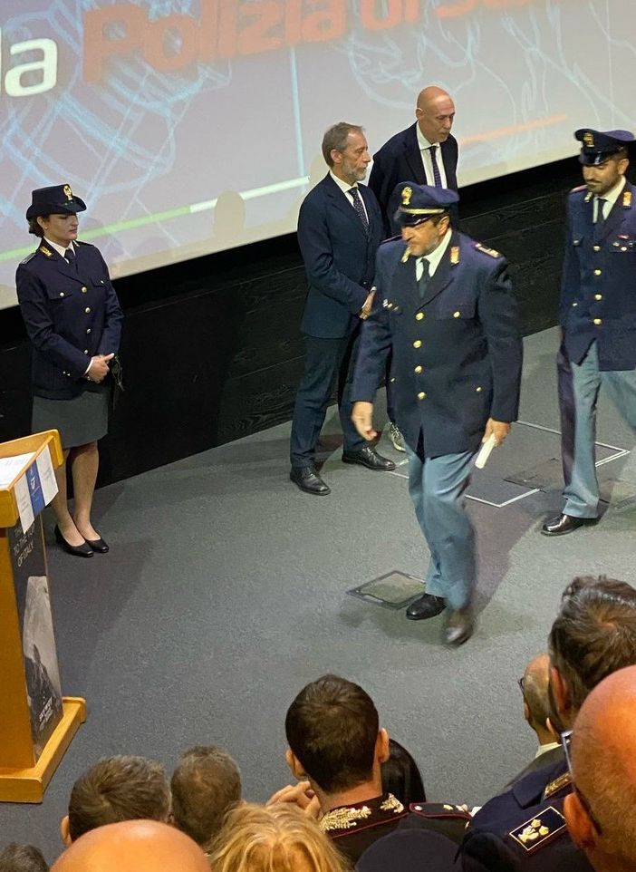 Festa della Polizia, il questore: 'la guardia resta alta, i valdostani hanno bisogno di noi'
