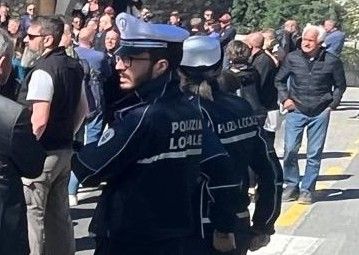 Spray antiaggressione per gli agenti della Polizia locale di Quart