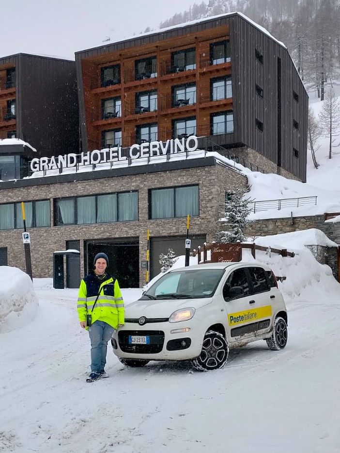 I postini valdostani raggiungono anche le località più innevate