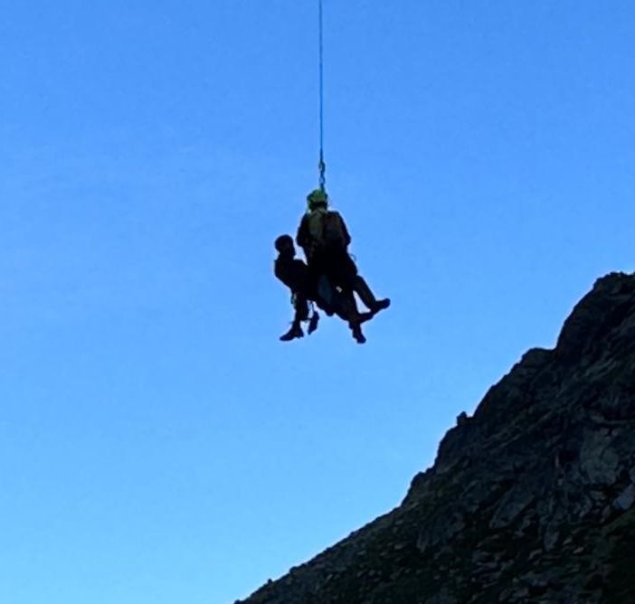 Cordata bloccata in discesa, recupero eccezionale del Soccorso alpino valdostano