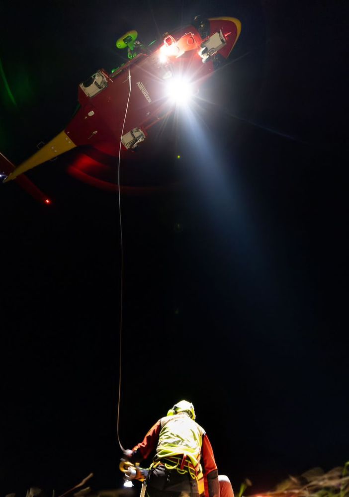 Paracadutista 'base jumper' precipita e muore in Val di Rhemes