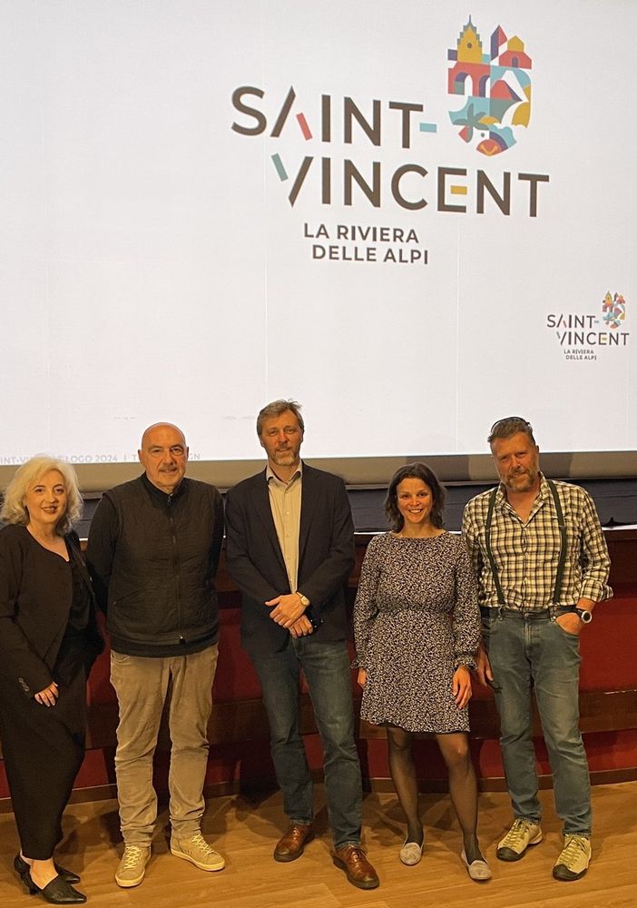 Da sn Laura Agostino, Arnaldo Tranti, Francesco Favre, Francesca Bellotti e Franz Rossi