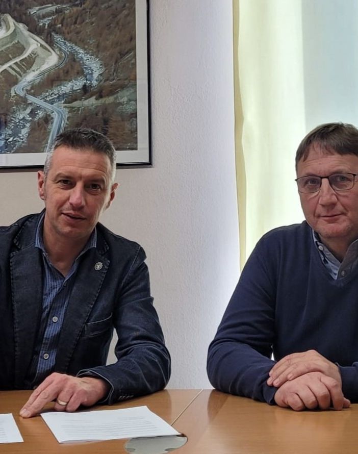 Da sn l'assessore Davide Sapinet e il sindaco di Pont-St-Martin, Marco Suquet