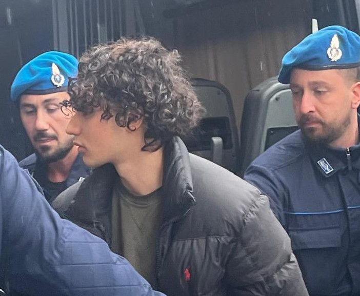 Teima Sohaib all'arrivo a Palazzo di Giustizia
