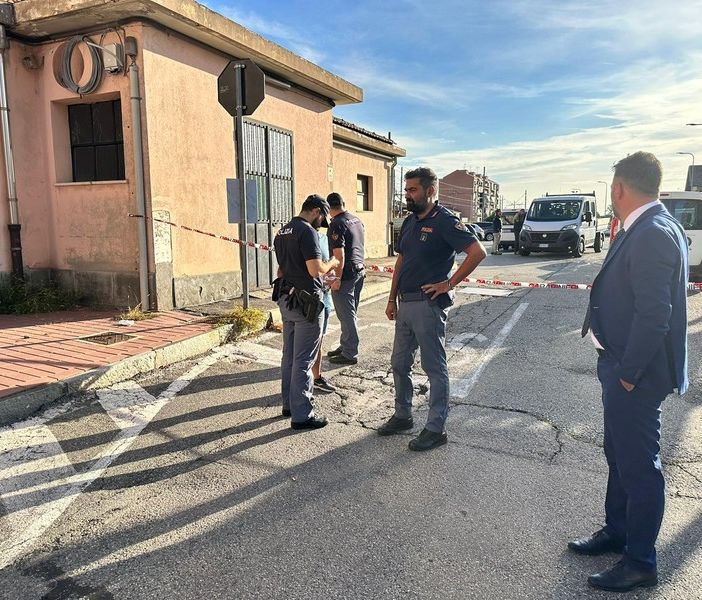Agenti e funzionari delle ferrovie sul luogo del disastro