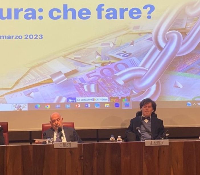 'Usura, che fare?': Pericoli e strategie per uscirne, se n'è parlato ad Aosta