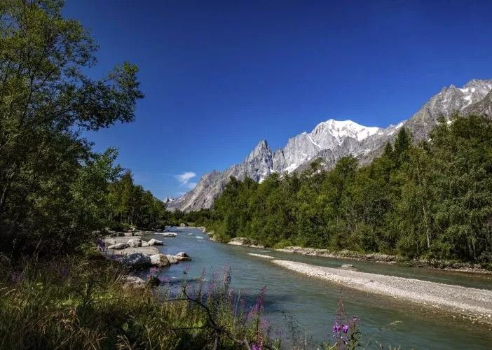 Courmayeur, riaprono le strade di Val Ferret e Val Veny