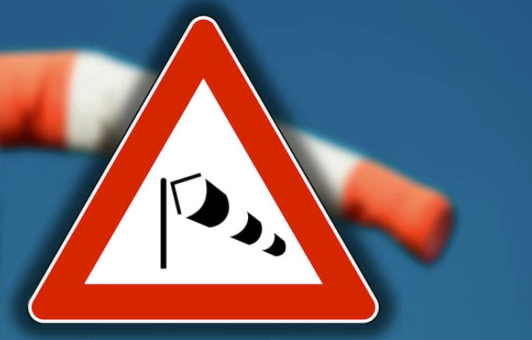 Allerta meteo per vento forte in bassa Valle