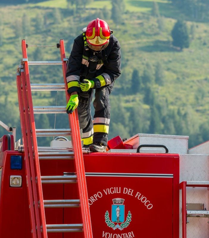 Domato incendio al maneggio di Aosta