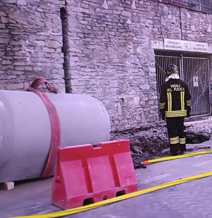 Bloccata dai Vigili del fuoco fuga di gas vicino all'ospedale Beauregard