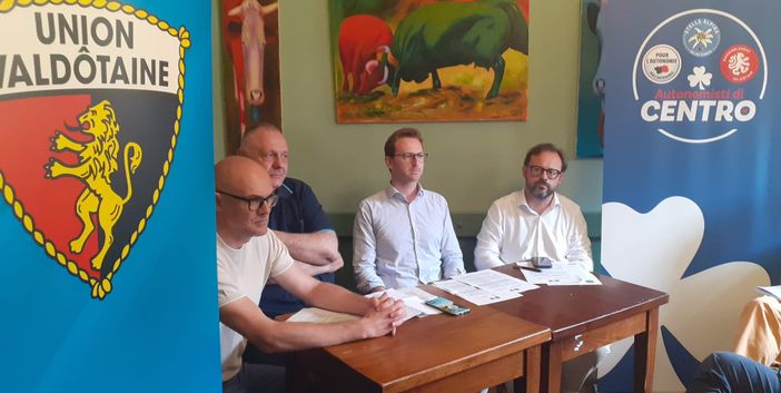 Una riunione Adc-Uv; da sn Ronny Borbey (SA), Aldo Di Marco (PlA), Joel Farcoz (UV) e Stefano Aggravi (RV)