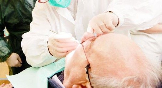 Odontoiatria sociale, in sei mesi 115 prestazioni gratuite e 61 persone prese in carico in Valle