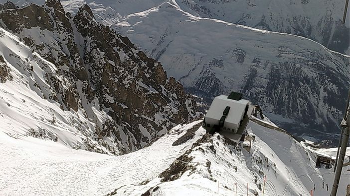Raggiunti e in salvo gli alpinisti bloccati sul Dente del Gigante Raggiunti e in salvo gli alpinisti bloccati sul Dente del Gigante