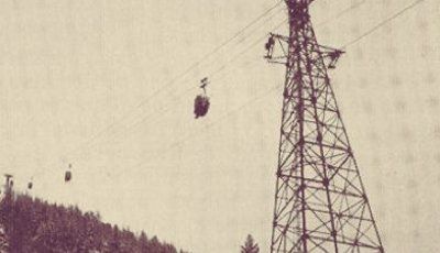 La funivia del Crest (immagine tratta da archivio blog Caveri per concessione) La funivia del Crest (immagine tratta da archivio blog Caveri per concessione)