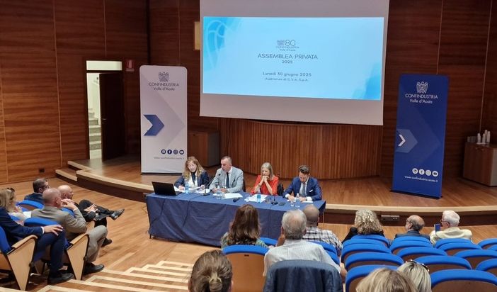 Solido e in crescita il bilancio di Confindustria VdA