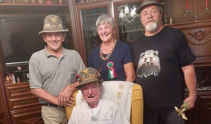 Livio Prato, il Decano del Gruppo Alpini Aosta Livio Prato, il Decano del Gruppo Alpini Aosta