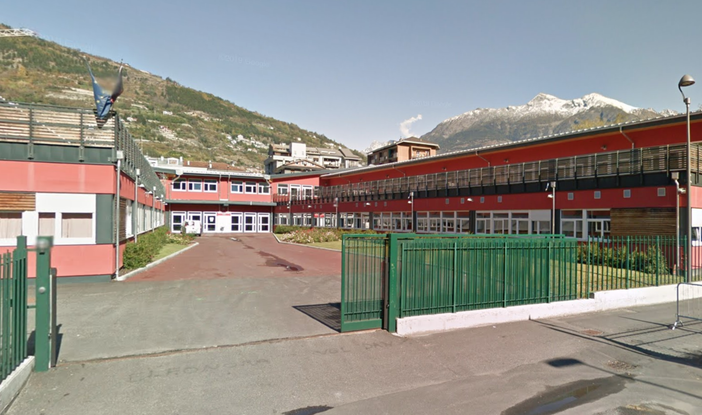 'Inaccettabile liceo Regina Maria Adelaide senza palestra da 16 anni'