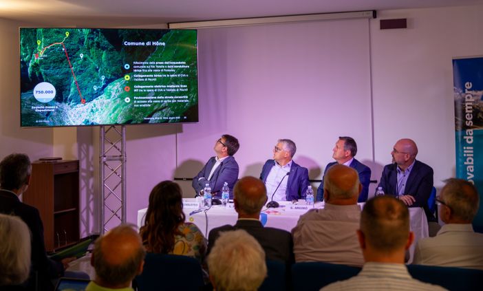 Un momento della presentazione del progetto del nuovo impianto