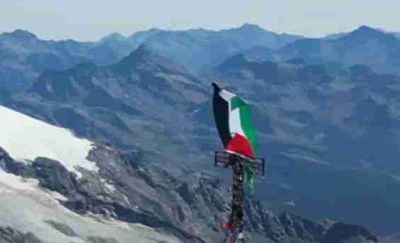 Bandiera palestinese in vetta al Cervino: l’iniziativa di Hervé Barmasse
