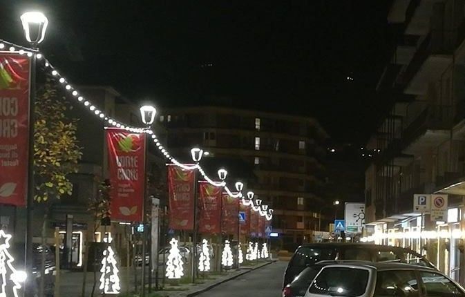 Confcommercio sostiene le luminarie di viale Conte Crotti, 'un impegno per tutta la città'
