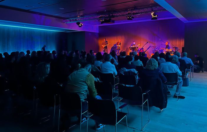 I Woody'n'us ieri nella sala Monte Bianco gremita di pubblico