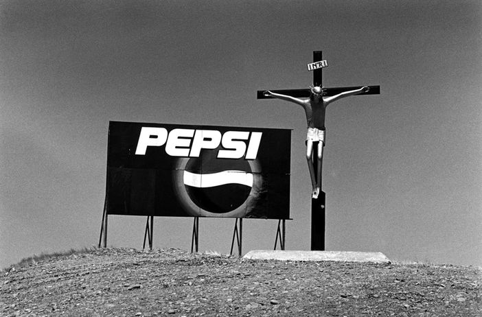 'Penisola di Valdés, Argentina', 2001- Elliott Erwitt (1928-2023)
