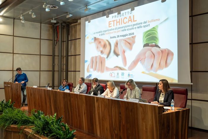 'Ethical ', un progetto contro il bullismo e del cyberbullismo 'Ethical ', un progetto contro il bullismo e del cyberbullismo