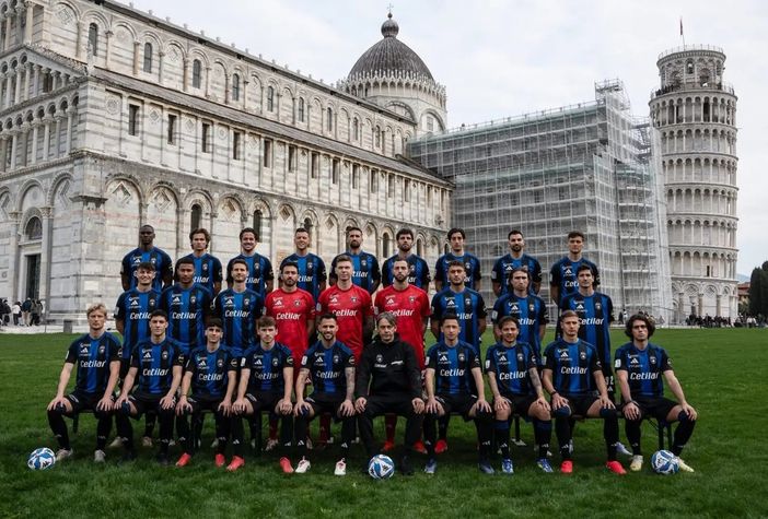 La squadra del Pisa ha scelto la Valle d’Aosta per il ritiro estivo La squadra del Pisa ha scelto la Valle d’Aosta per il ritiro estivo