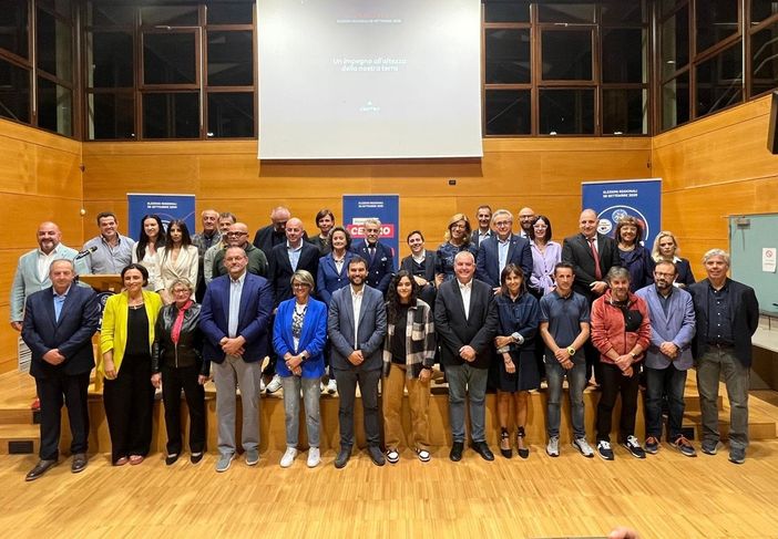 Gli Autonomisti di Centro aprono la campagna elettorale: autonomia, riforme e coerenza Gli Autonomisti di Centro aprono la campagna elettorale: autonomia, riforme e coerenza