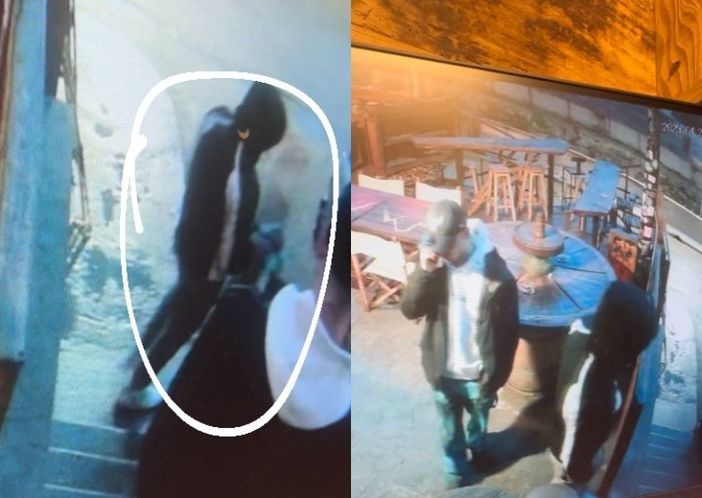 I due ladri in azione immortalati dalle videocamere