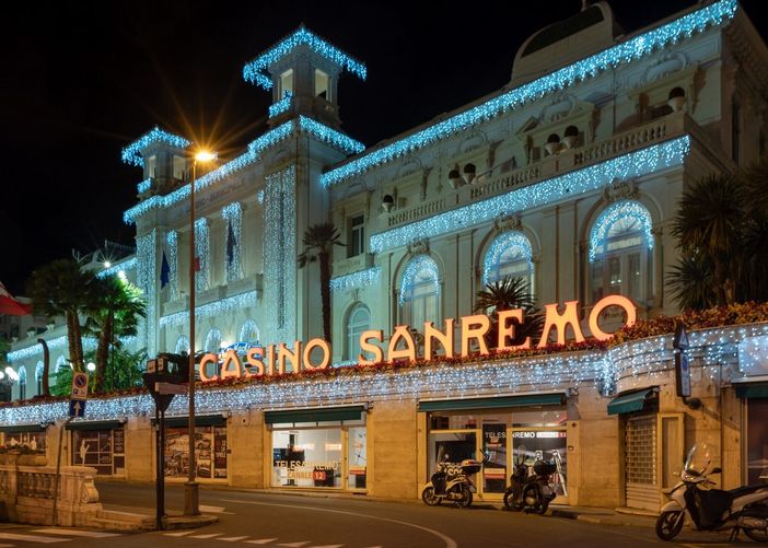 Riciclaggio, controlli della GdF al Casinò di Sanremo; riflettori puntati sul settore dopo l'inchiesta di St-Vincent Riciclaggio, controlli della GdF al Casinò di Sanremo; riflettori puntati sul settore dopo l'inchiesta di St-Vincent