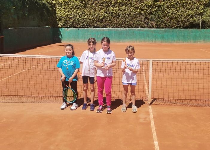 Le finaliste Brunet e Napolitano con le terze Camassa e Stan Le finaliste Brunet e Napolitano con le terze Camassa e Stan