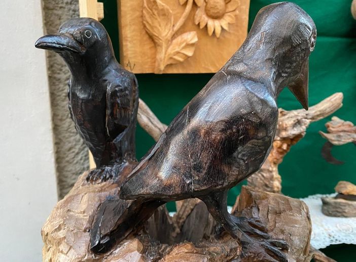 Un plico anonimo per svelare che c'è un 'corvo' che aleggia sulla bassa Valle