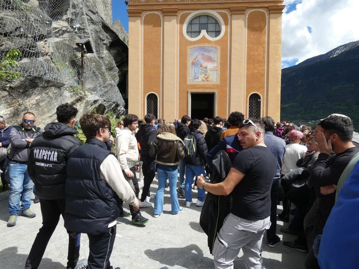 Ai funerali di Michael Barailler un pianto di dolore ma anche di speranza nella 'nuova' vita spirituale Ai funerali di Michael Barailler un pianto di dolore ma anche di speranza nella 'nuova' vita spirituale