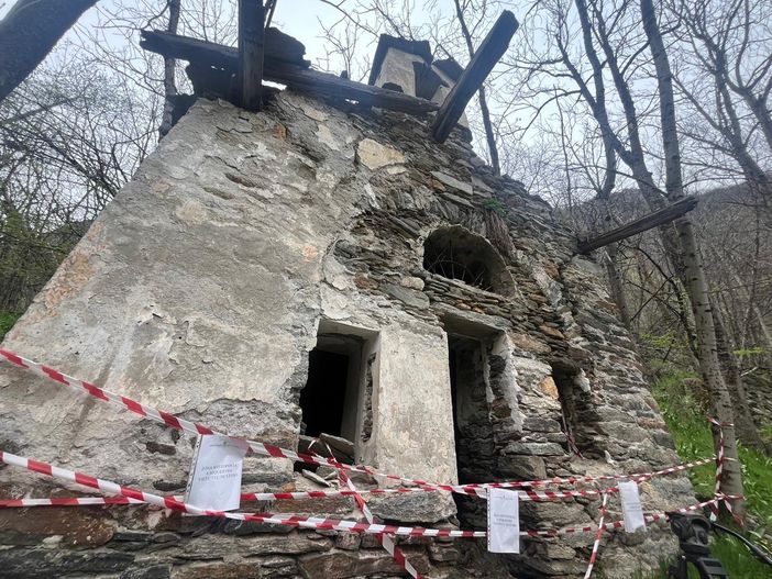 Omicidio a La Salle, la giovane è morta per dissanguamento Omicidio a La Salle, la giovane è morta per dissanguamento