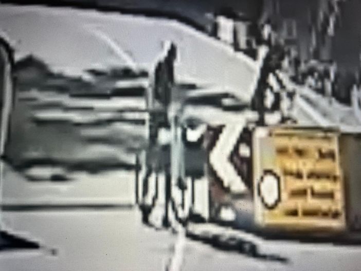 Ciclisti sulla Mongiovetta nonostante il divieto di transito Ciclisti sulla Mongiovetta nonostante il divieto di transito