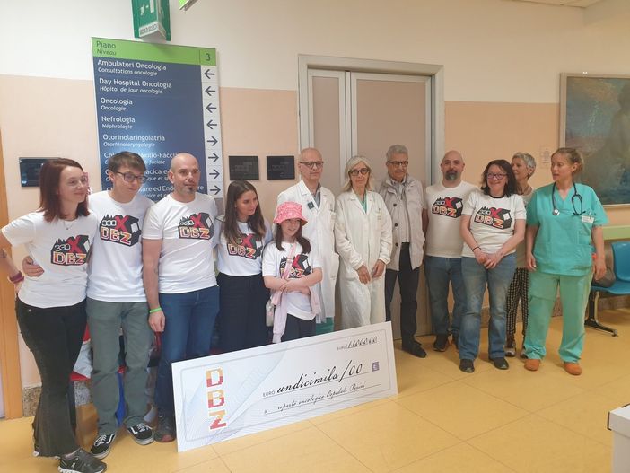 Da due associazioni 15mila euro alla Usl per acquistare un pulmino per i pazienti oncologici