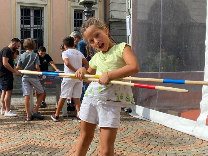 Aosta torna ludoteca a cielo aperto: la 'festa bestiale' di giocAosta 2025 Aosta torna ludoteca a cielo aperto: la 'festa bestiale' di giocAosta 2025