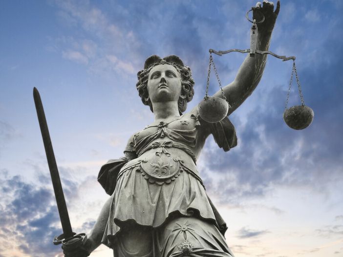 Esposto ospedale, ovvero quando i cittadini vestono i panni dei poliziotti...