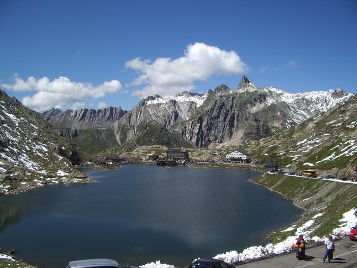 Sabato 7 settembre si pesca sul tratto italiano del Lago del Gran San Bernardo