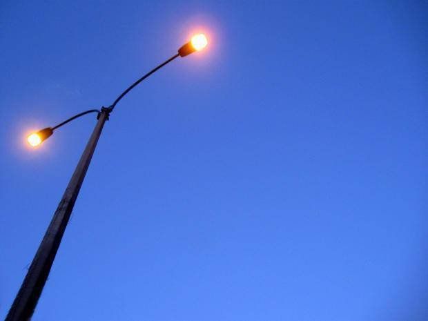 Nuova gestione illuminazione pubblica, ecco chi chiamare per i guasti Nuova gestione illuminazione pubblica, ecco chi chiamare per i guasti