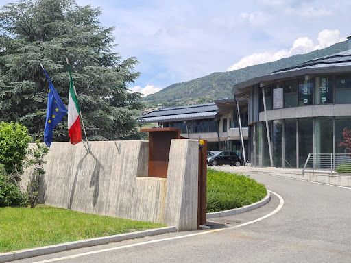 Elogio alla professionalità e cordialità del PRA di Aosta Elogio alla professionalità e cordialità del PRA di Aosta