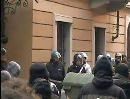 Deputato Manes, 'contro la violenza, dialogo e rispetto'