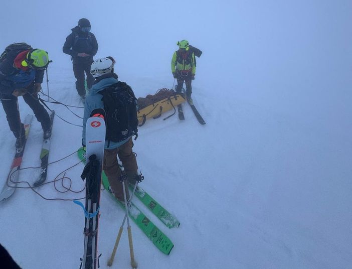 In salvo scialpinista caduto mentre scendeva lungo la Becca di Nana in Val d'Ayas