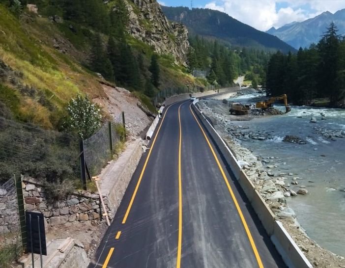 Ha riaperto oggi alle 7 la strada regionale 47 per Cogne