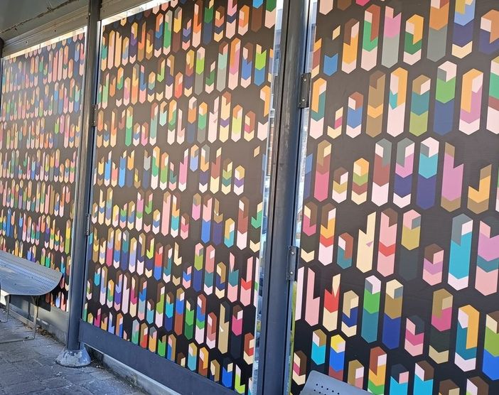 L’arte alla fermata del bus con le opere del concorso 'Coincidenze d’artista'