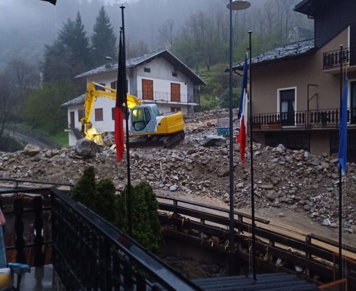 Approvato il sostegno ai comuni valdostani colpiti dall'alluvione di metà aprile Approvato il sostegno ai comuni valdostani colpiti dall'alluvione di metà aprile